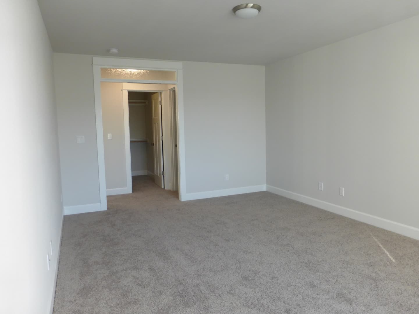 Hillsboro House: 4463 SE Sycamore St