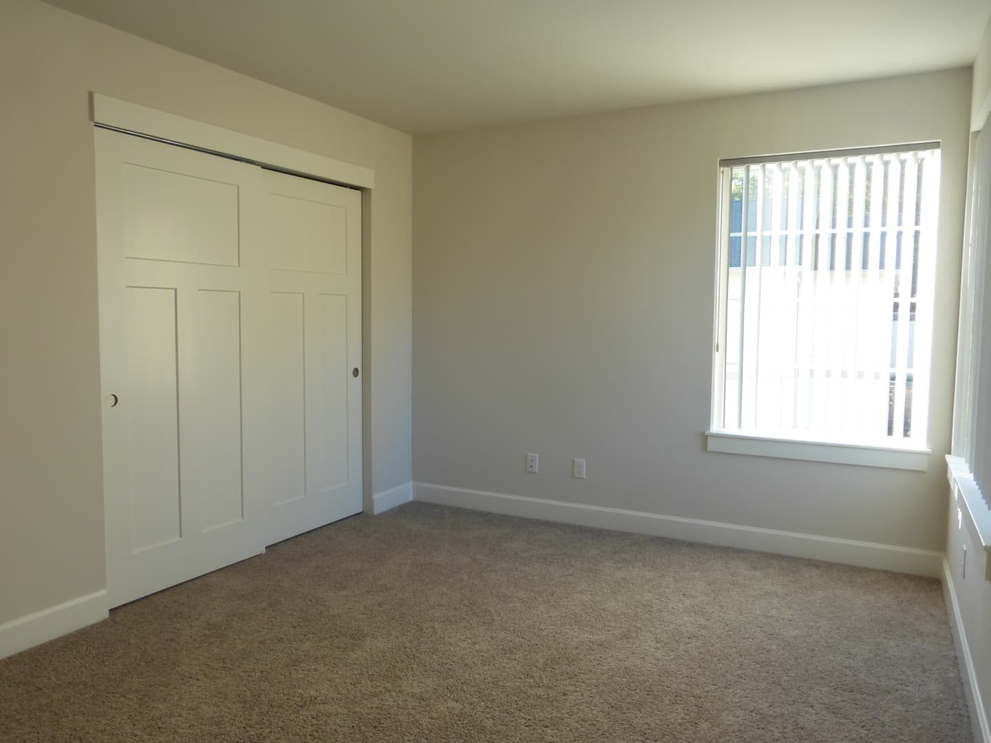 Hillsboro House: 4463 SE Sycamore St