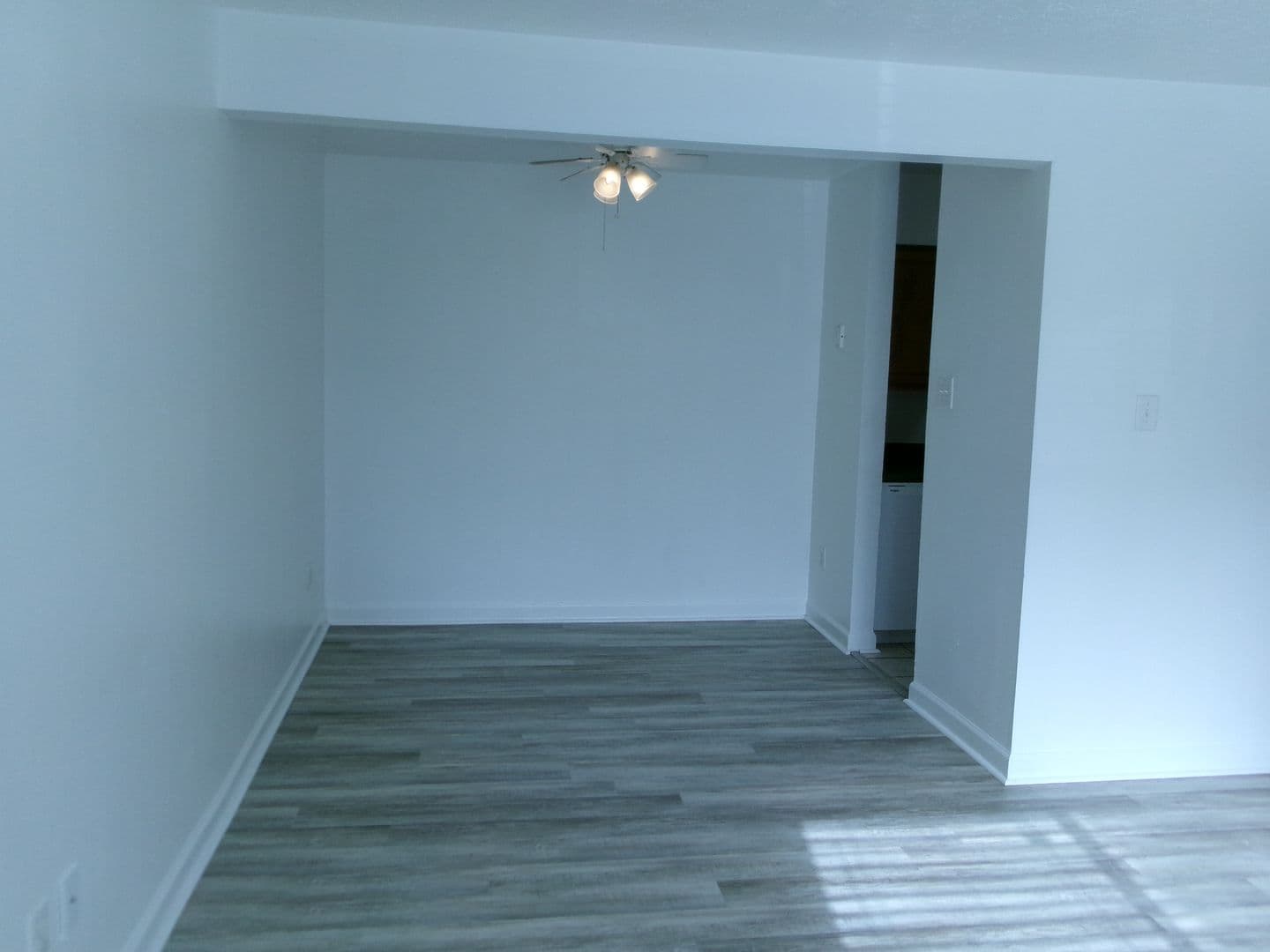 Conway Condo: 615 Carter Lane # D-2