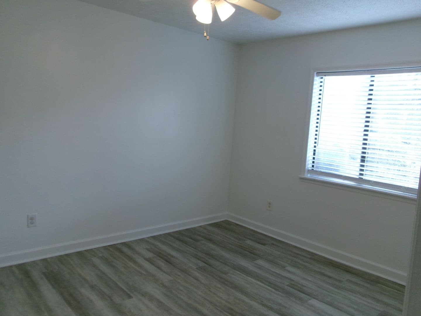 Conway Condo: 615 Carter Lane # D-2