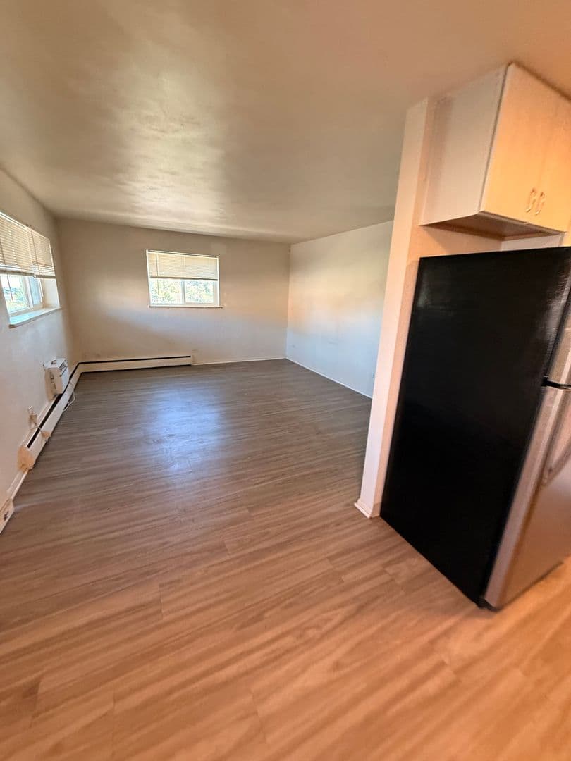 Littleton Apartment: 5532 S Grant St.