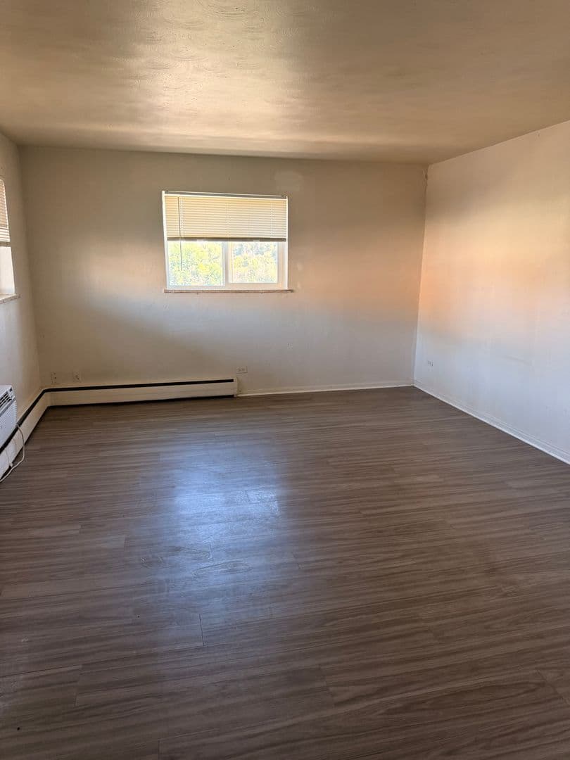 Littleton Apartment: 5532 S Grant St.