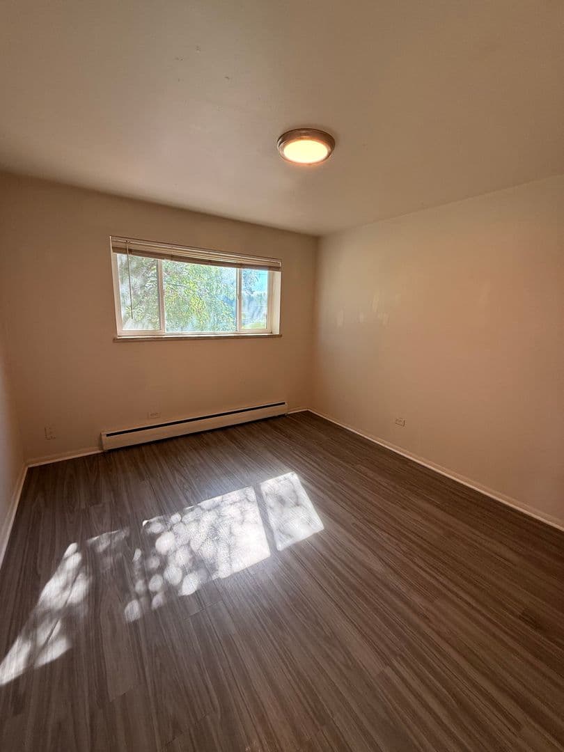 Littleton Apartment: 5532 S Grant St.