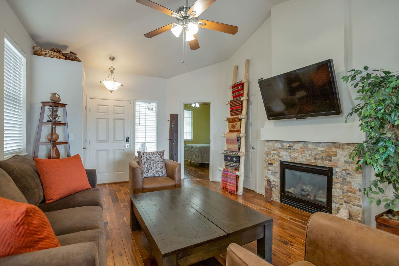 Castle Rock House: 2315 Broadleaf Loop