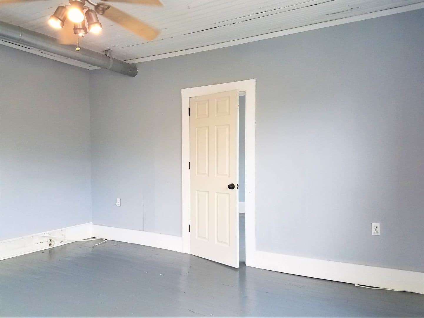 West Jefferson House: 101 A N Jefferson Ave