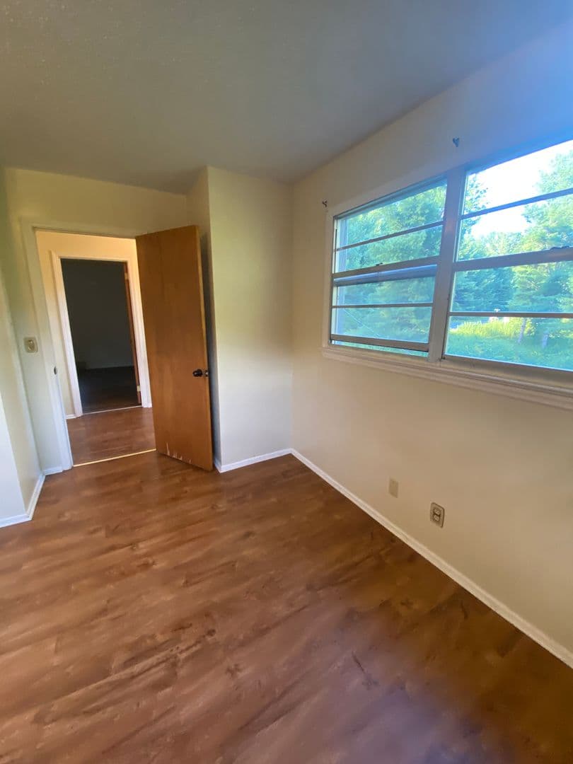 West Jefferson House: 4086 Nettle Knob Rd. # 210