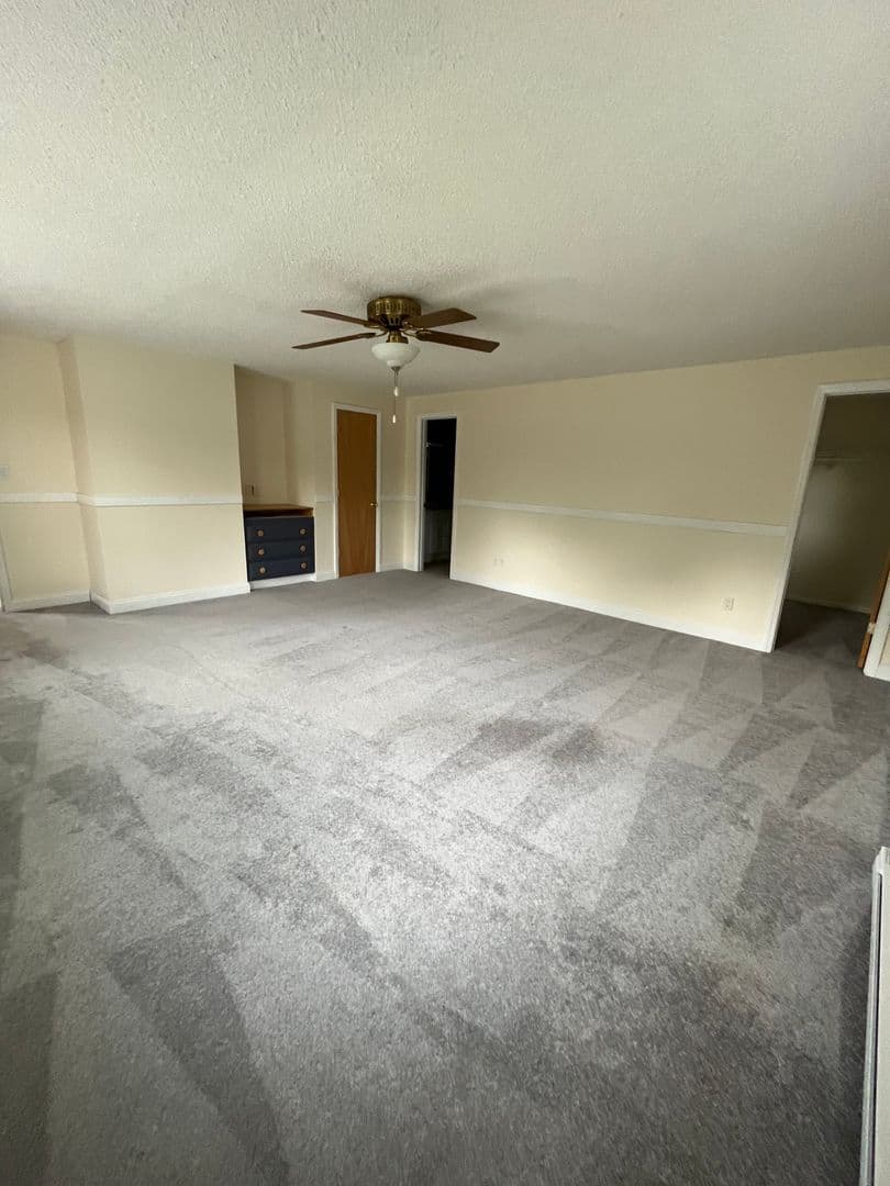 West Jefferson House: 326 Monticello Dr