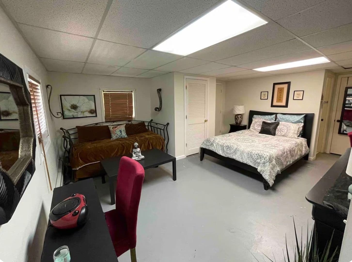 Fletcher Apartment: 2001 Cane Creek Rd
