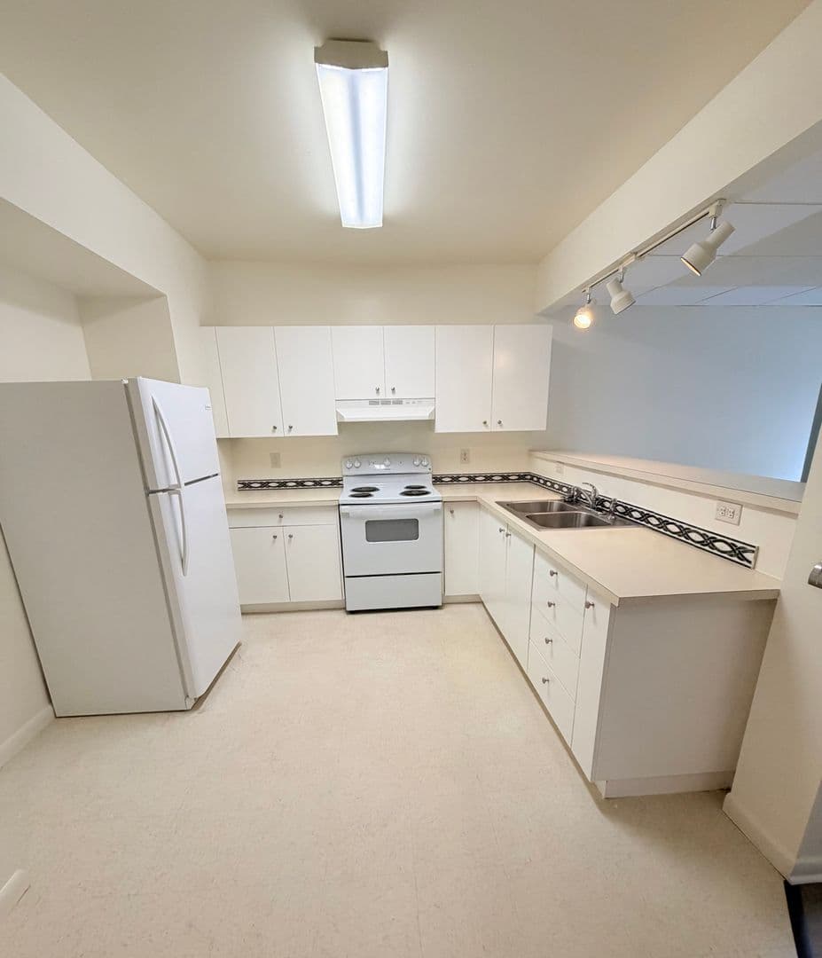 Asheville Apartment: 55 Grove St