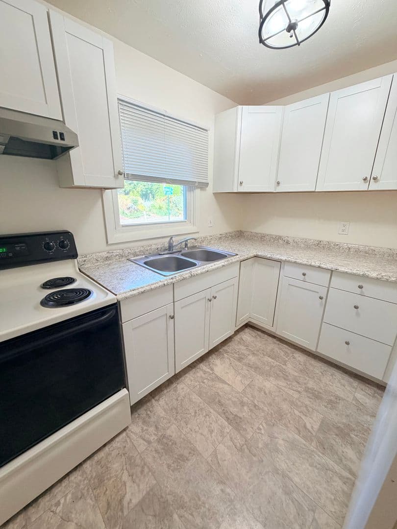 Asheville Apartment: 315 Kenilworth Rd