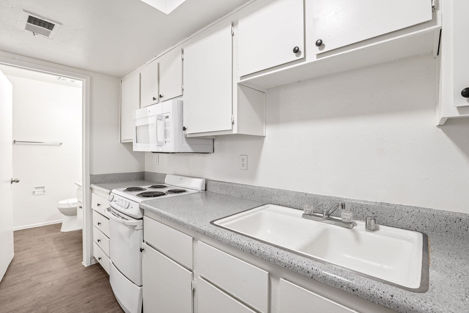 Las Vegas Apartment: 2320 Tucumcari Drive