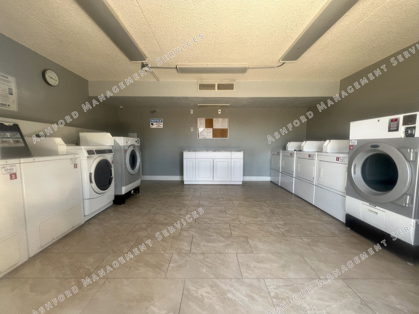 Phoenix Condo: 7141 N 16th St #227