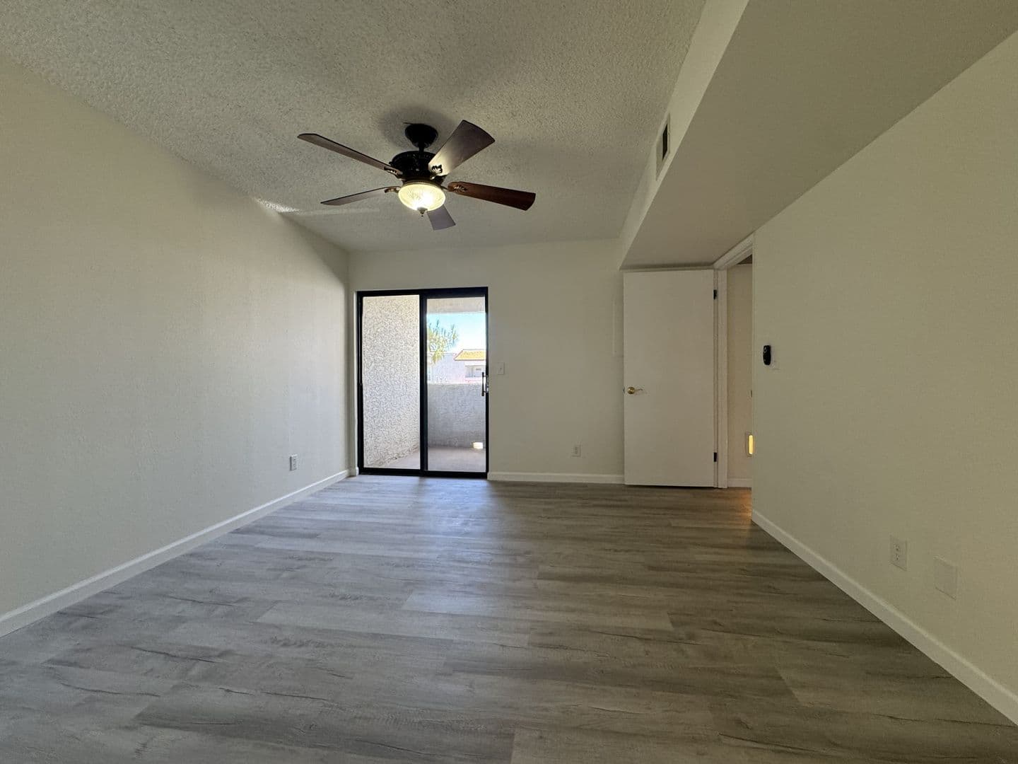 Tempe Apartment: 850 S River Dr.