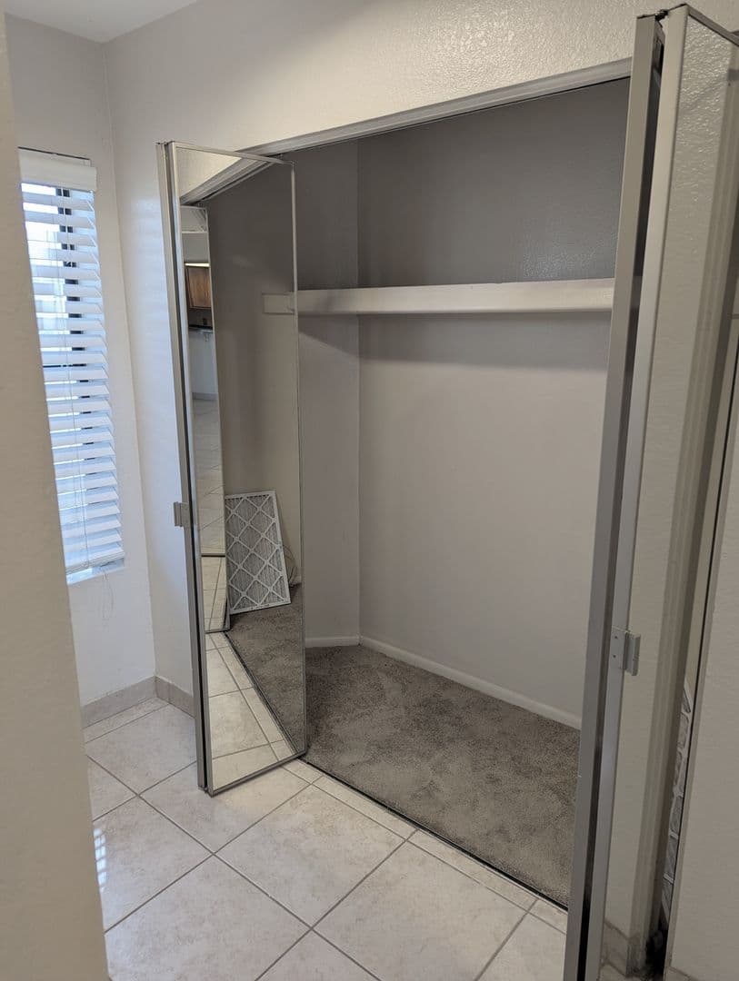 Tempe House: 850 S. River Dr. #1021