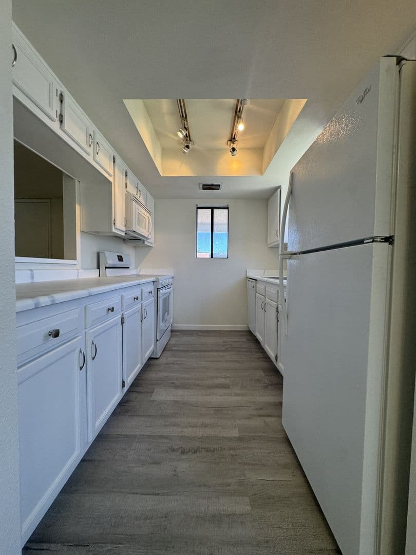 Tempe Apartment: 850 S River Dr.