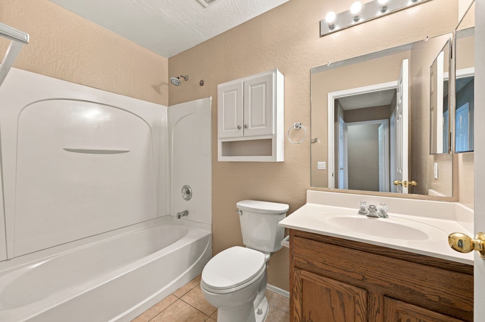 Peoria House: 7012 W Lincoln St