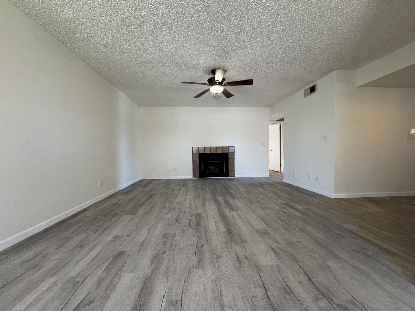 Tempe Apartment: 850 S River Dr.