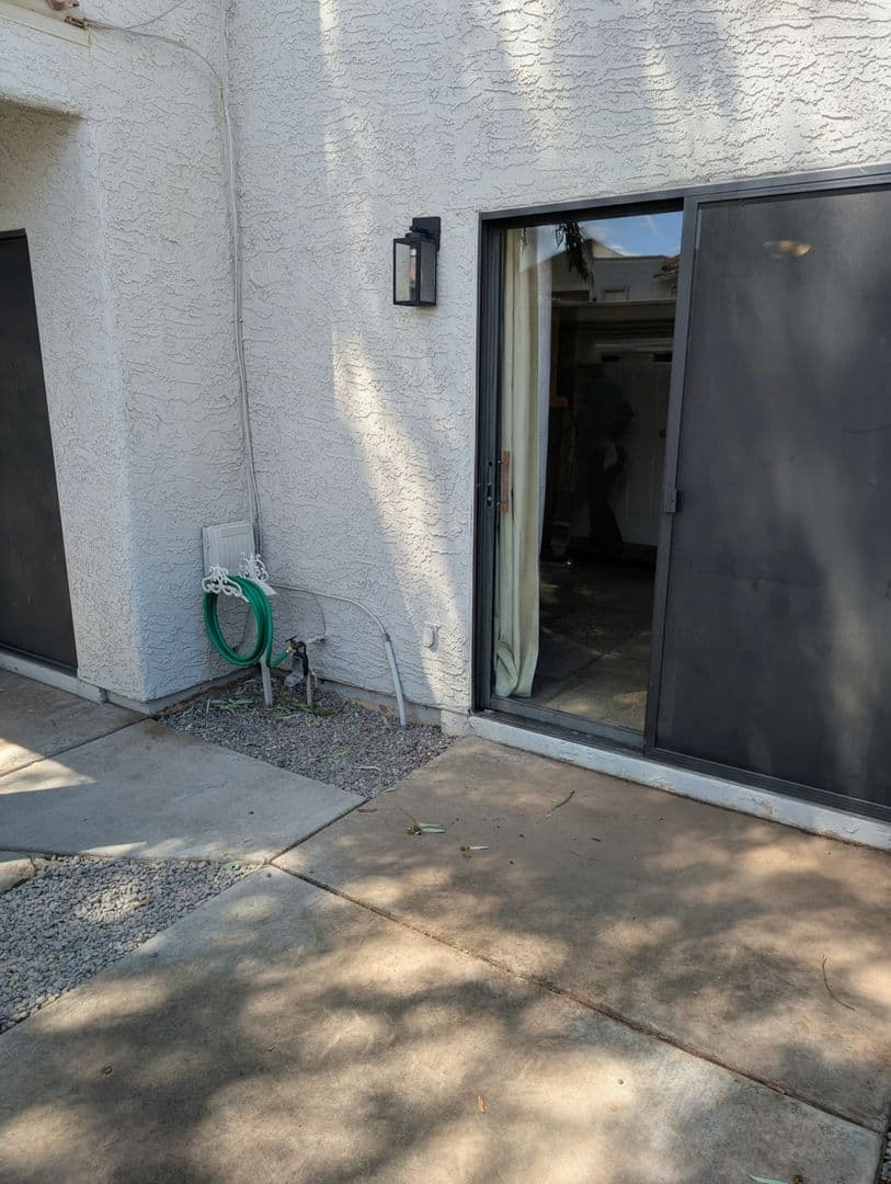 Tempe House: 850 S. River Dr. #1021