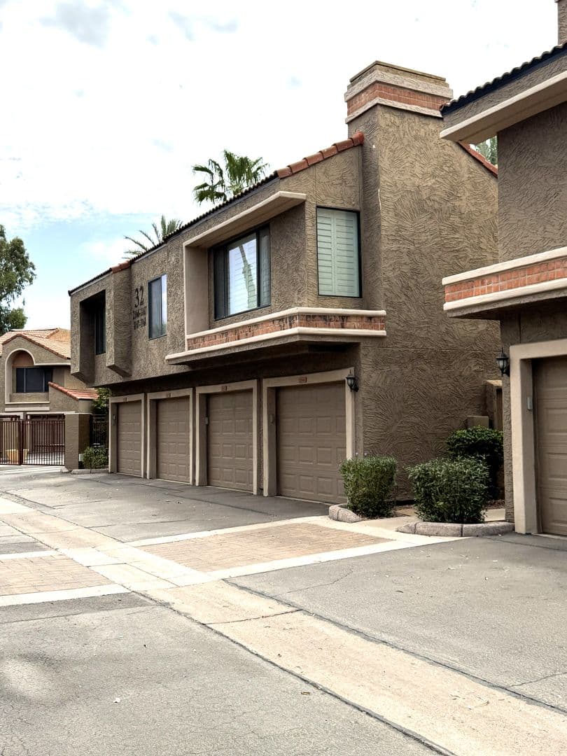 Scottsdale Condo: 5122 E Shea Blvd 1167