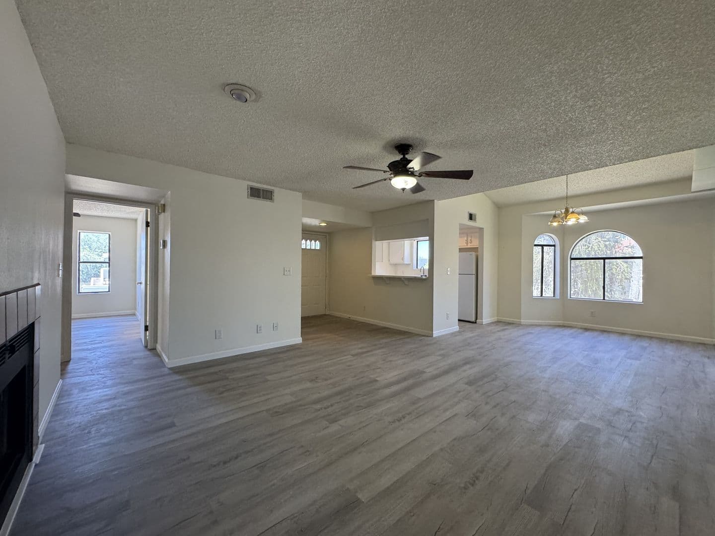 Tempe Apartment: 850 S River Dr.
