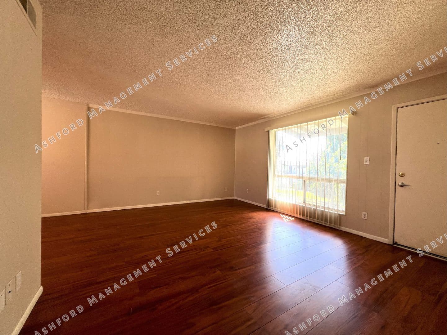 Phoenix Condo: 7141 N 16th St #227