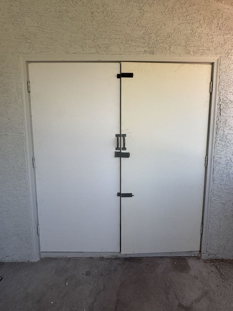 Tempe Apartment: 850 S River Dr.