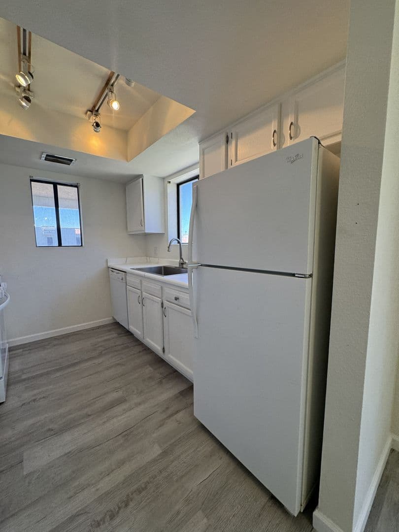 Tempe Apartment: 850 S River Dr.