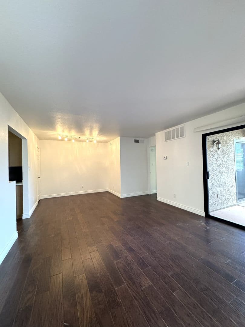 Scottsdale Condo: 5122 E Shea Blvd 1167