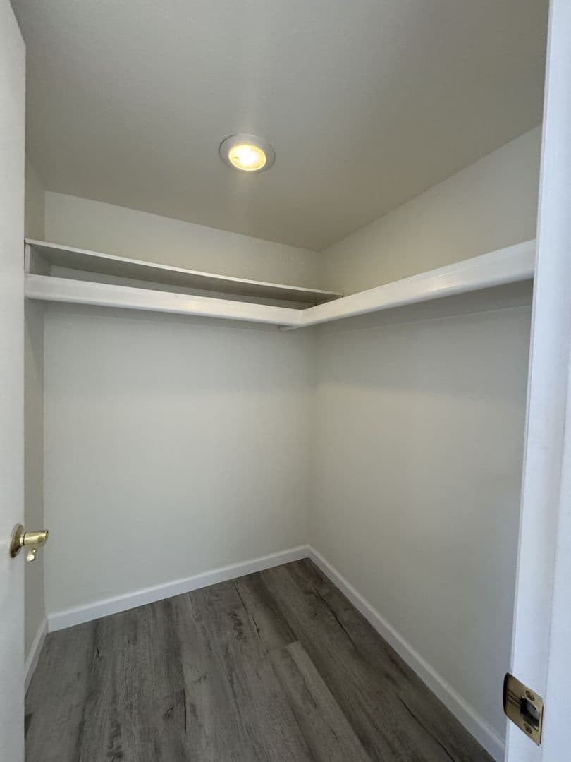 Tempe Apartment: 850 S River Dr.
