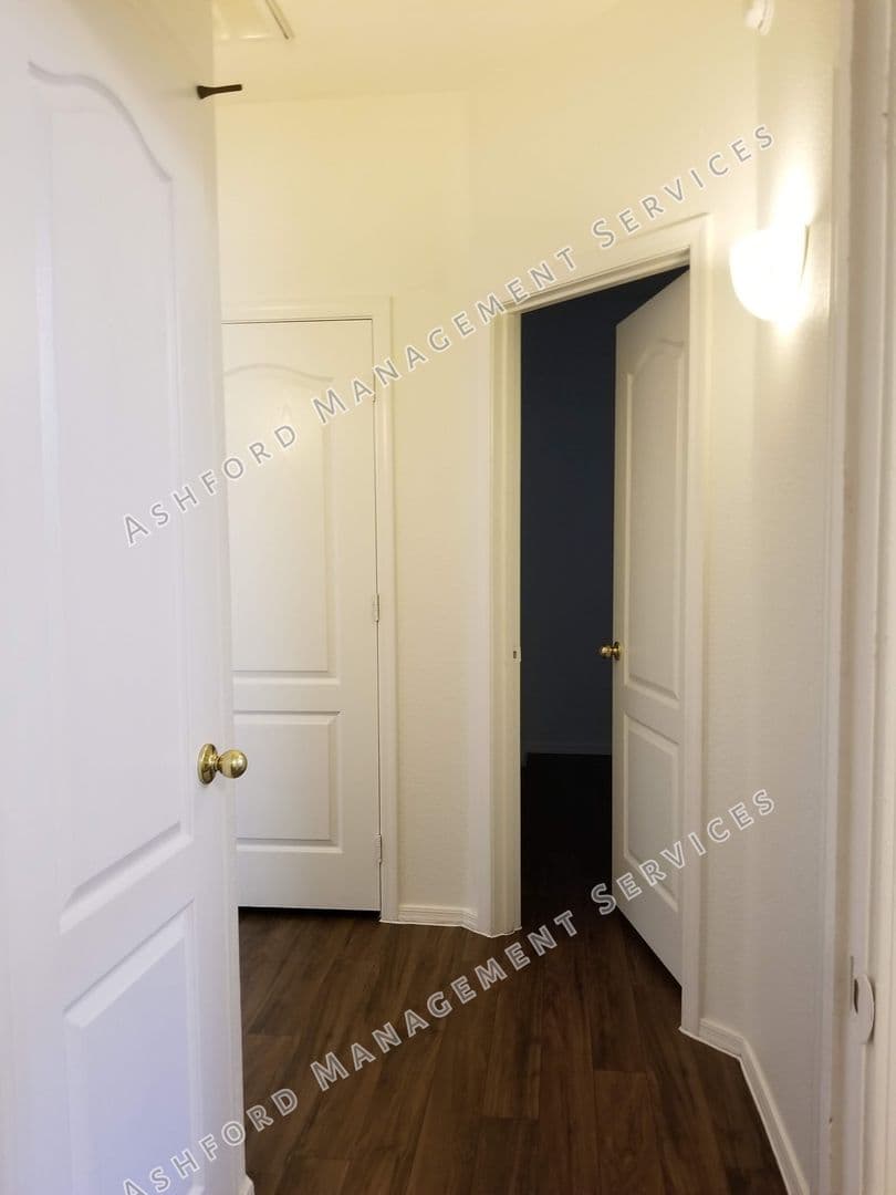 Phoenix House: 9131 W Monte Vista Rd