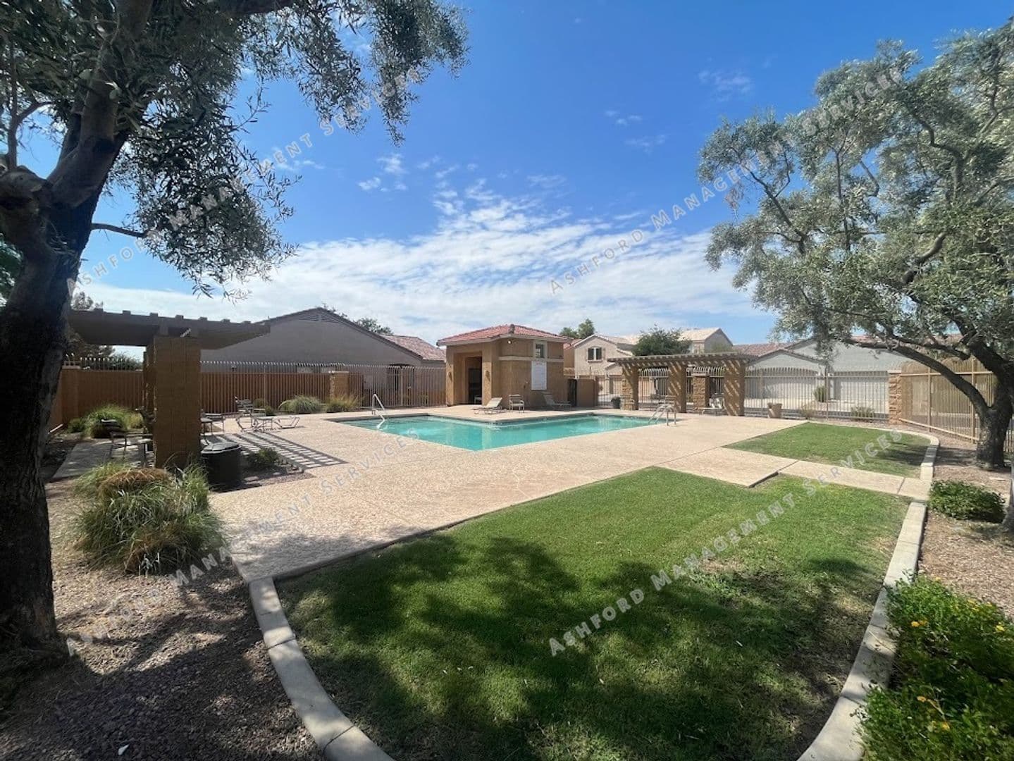 Peoria House: 7012 W Lincoln St