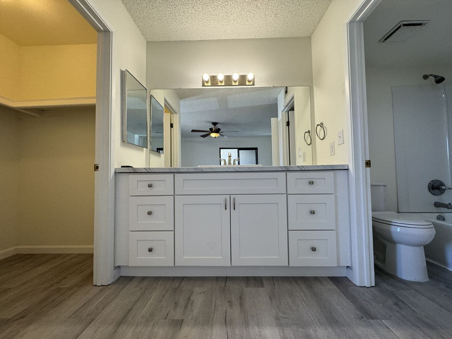 Tempe Apartment: 850 S River Dr.