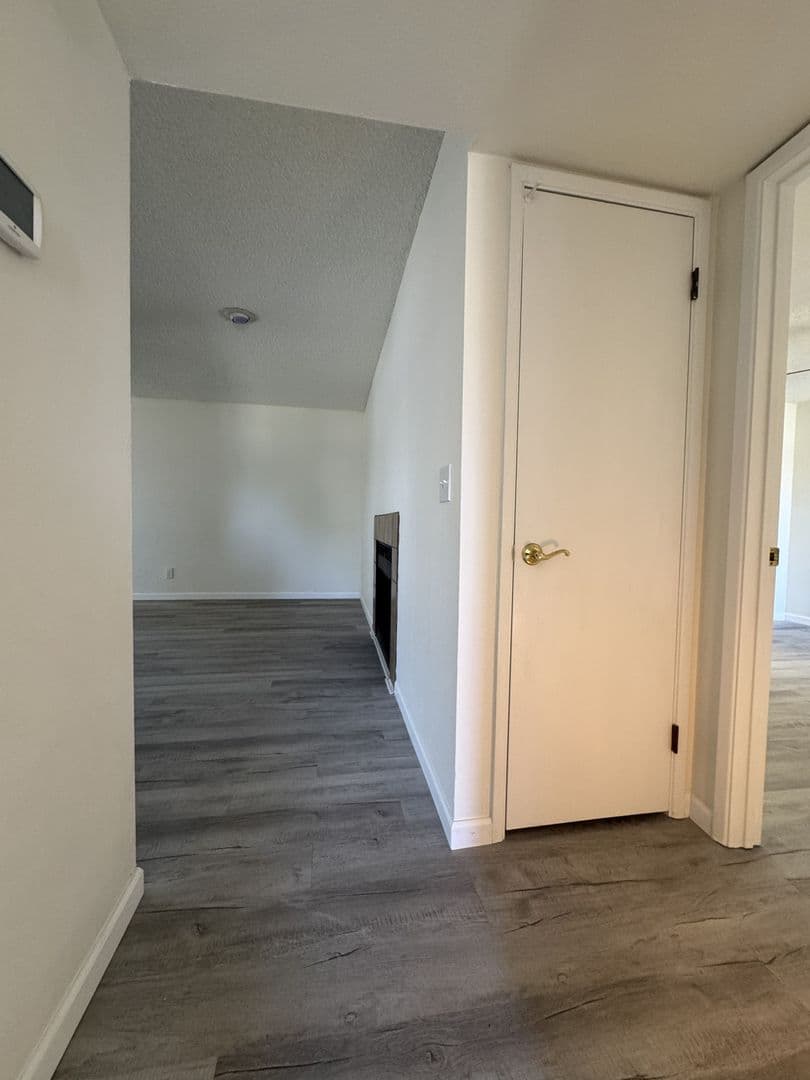 Tempe Apartment: 850 S River Dr.