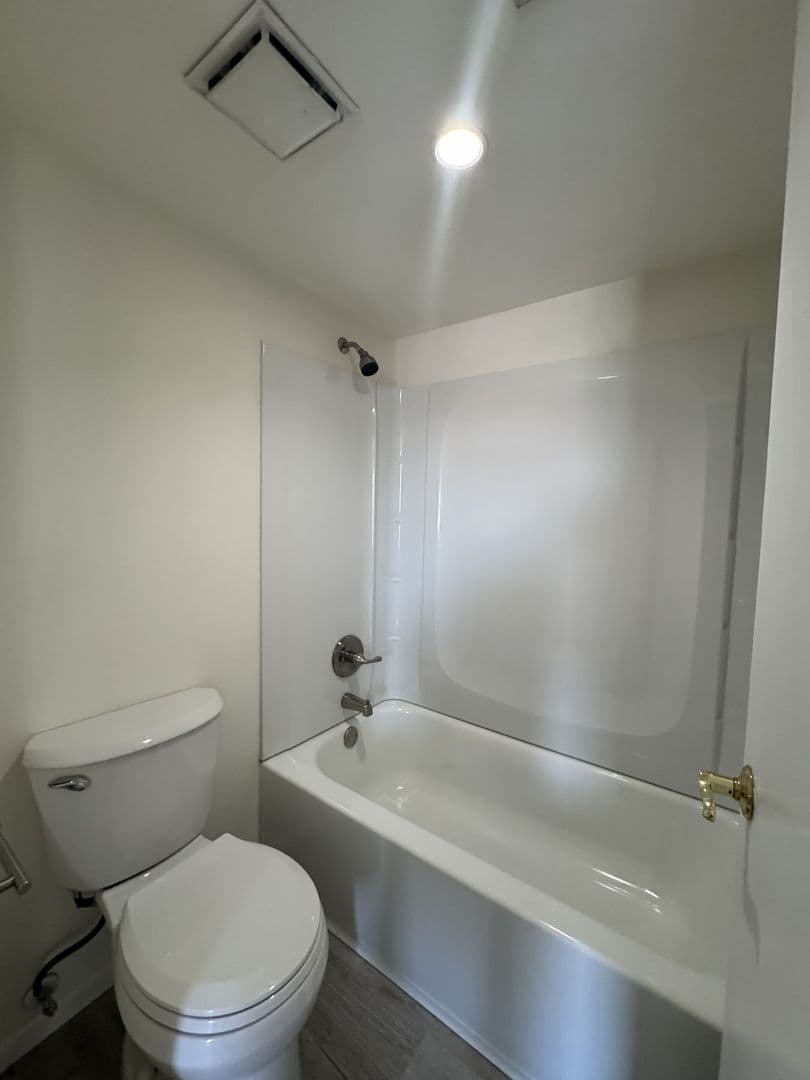 Tempe Apartment: 850 S River Dr.