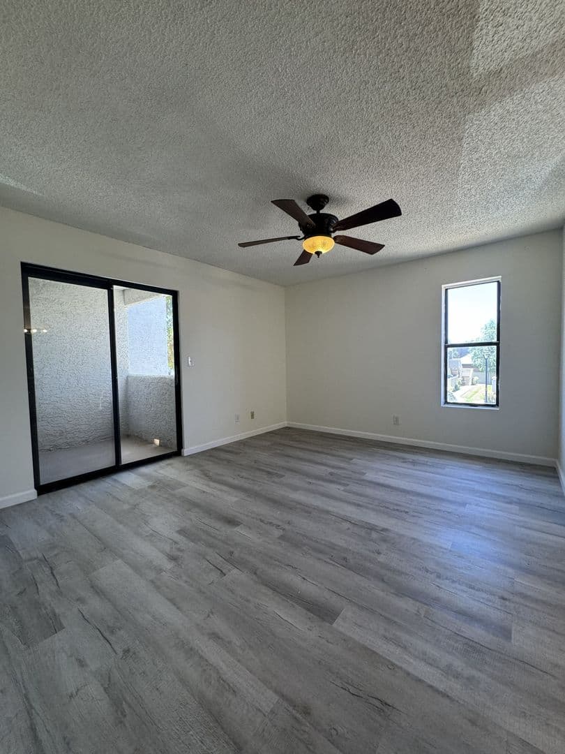 Tempe Apartment: 850 S River Dr.