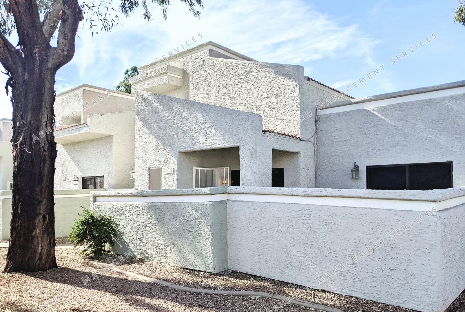 Tempe House: 850 S. River Dr. #1021