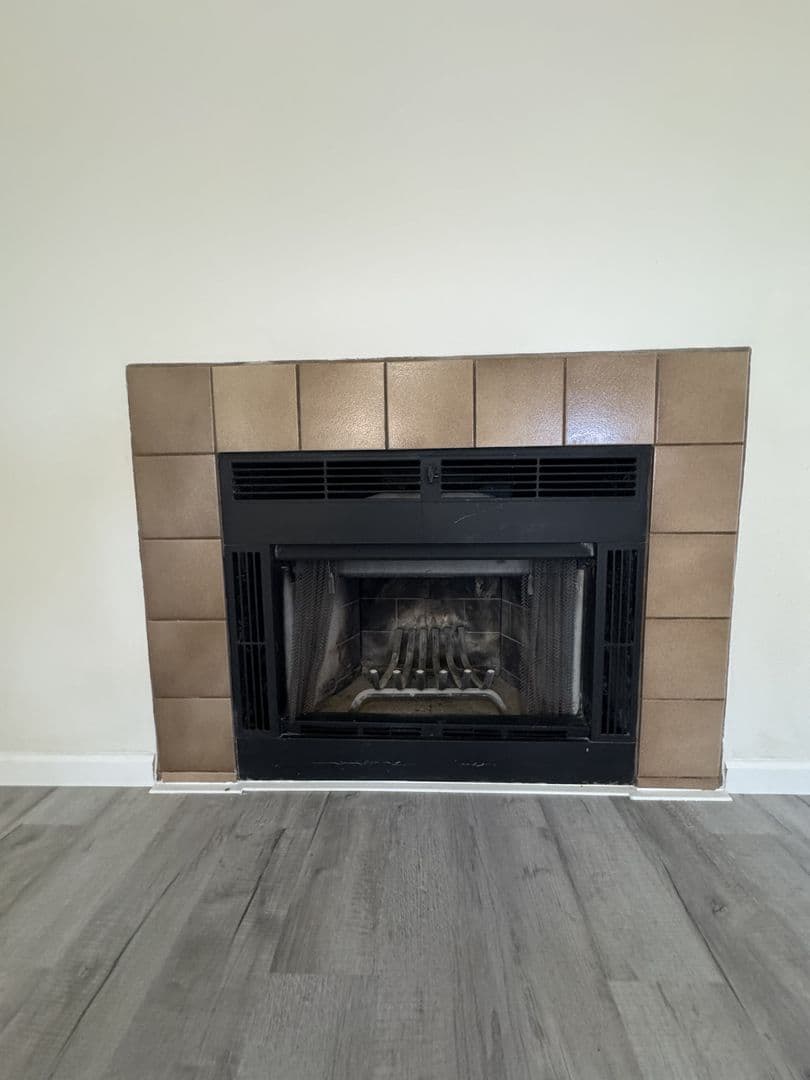 Tempe Apartment: 850 S River Dr.
