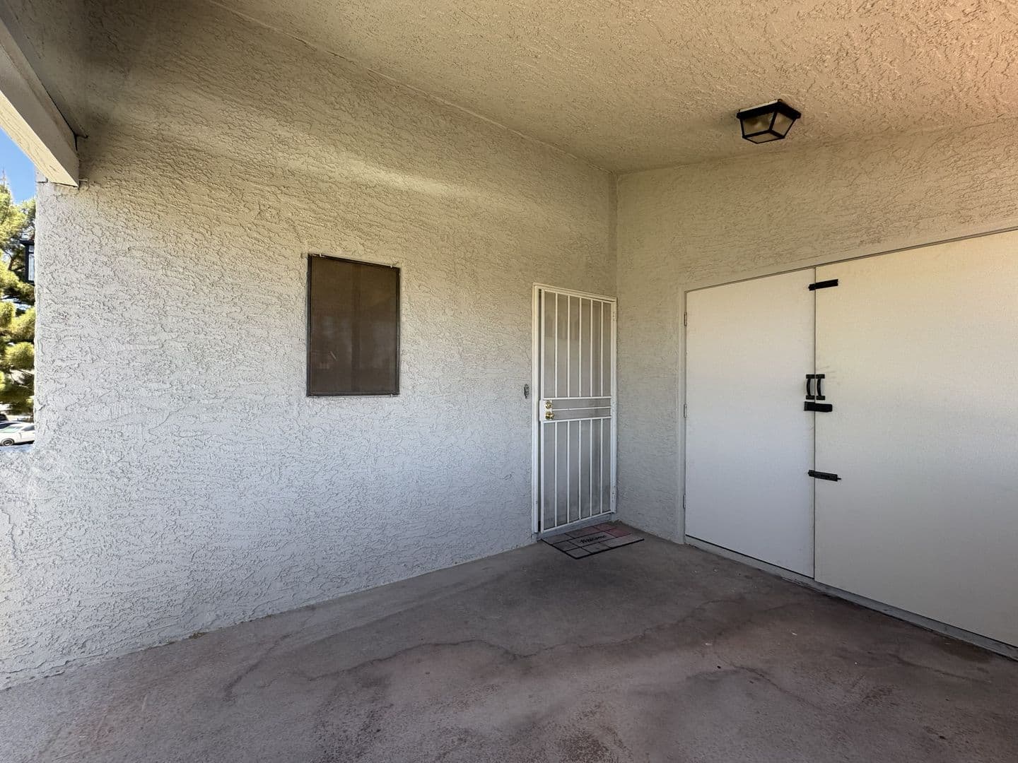 Tempe Apartment: 850 S River Dr.