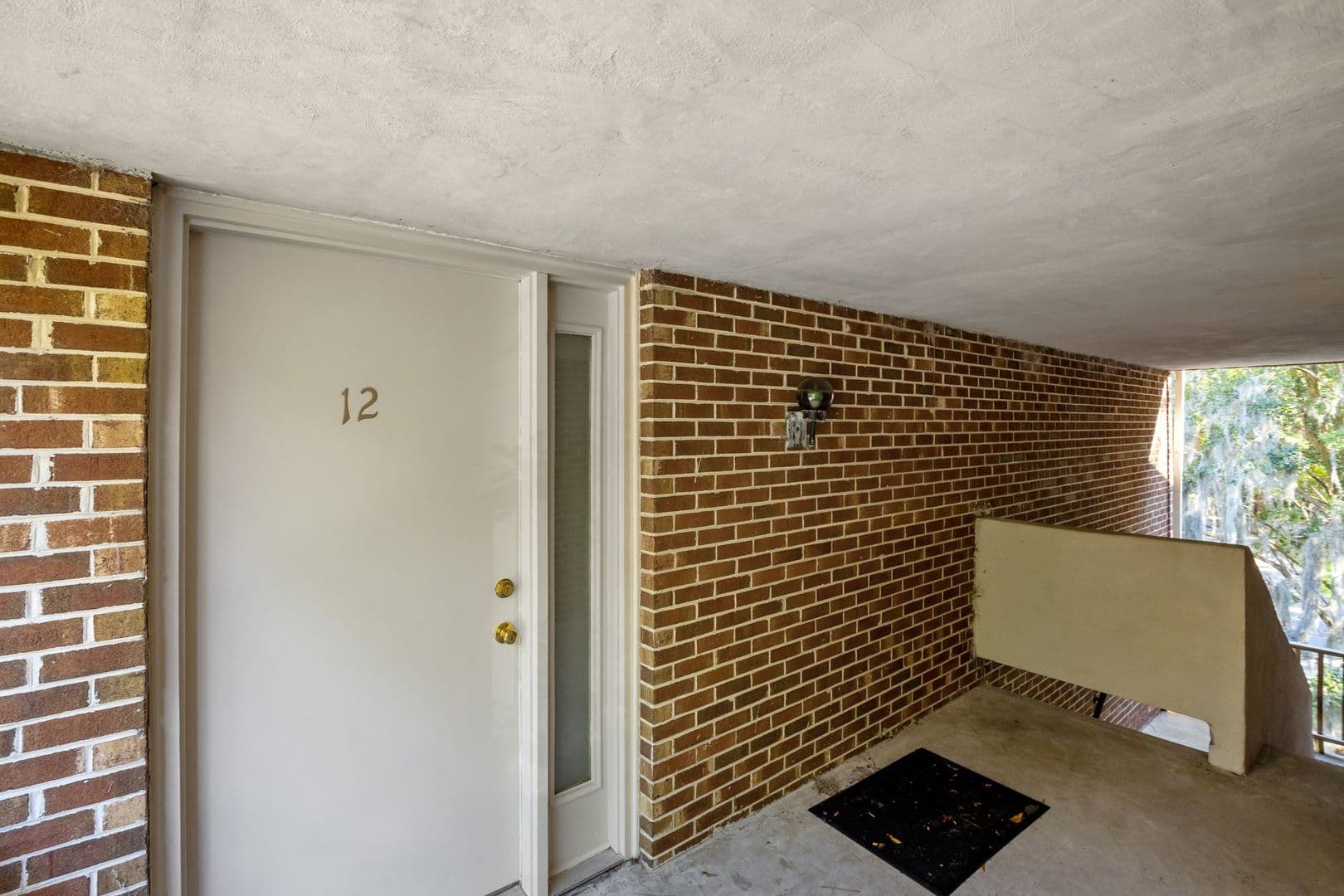 New Bern Apartment: 117 Bernhurst Rd