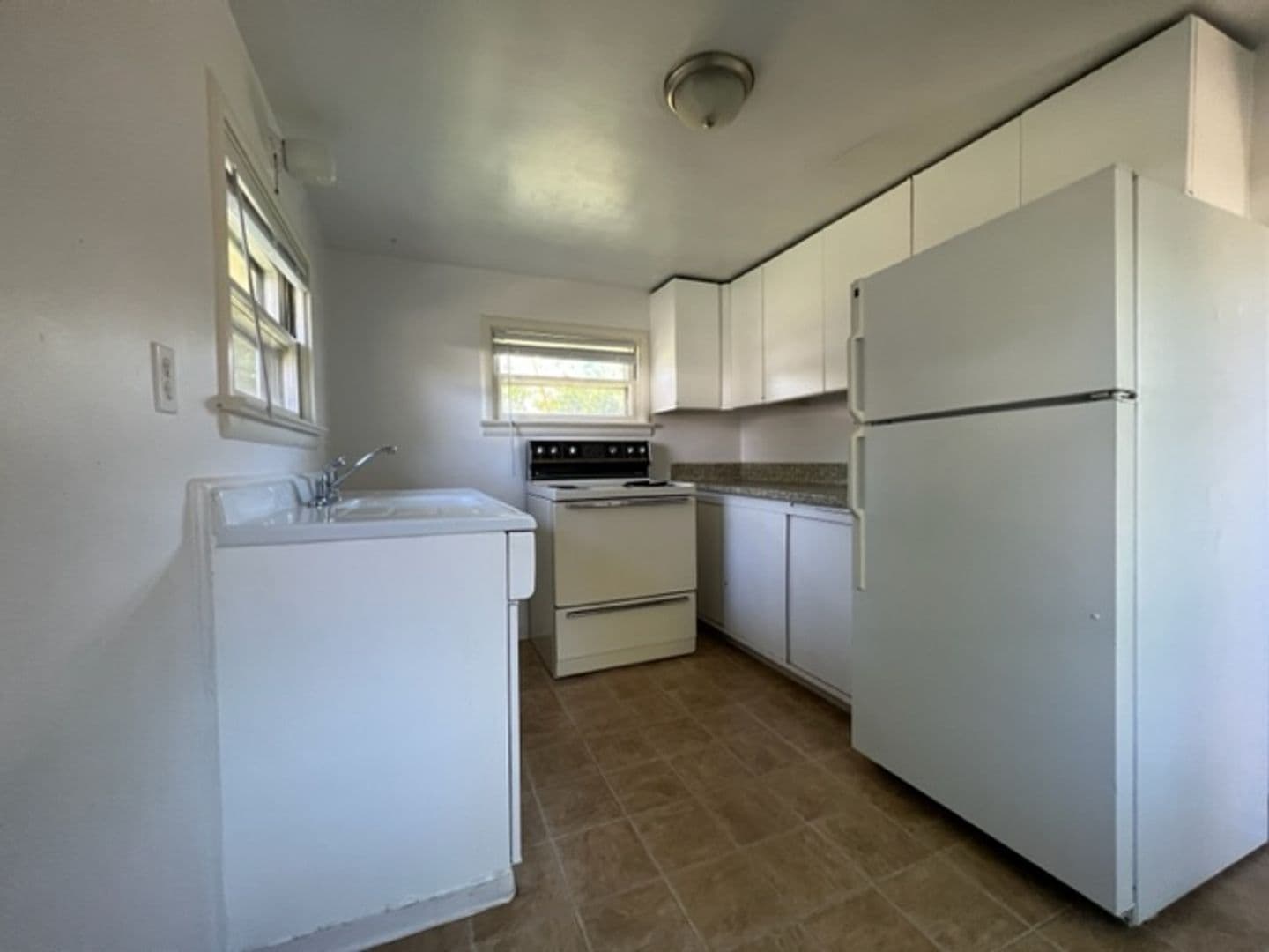 Medford Apartment: 410 Hamilton St