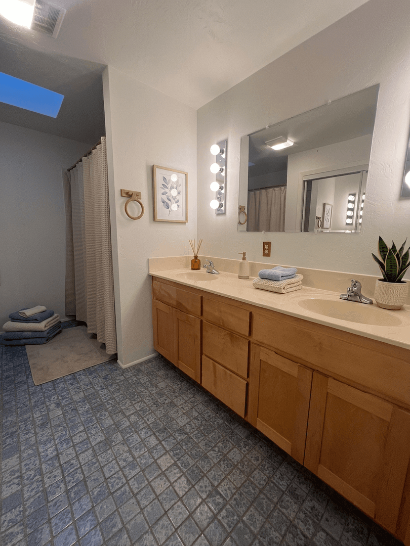 Ashland House: 840 Harmony Lane