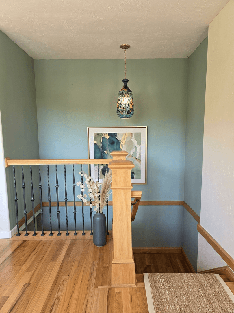 Ashland House: 495 Jennifer St