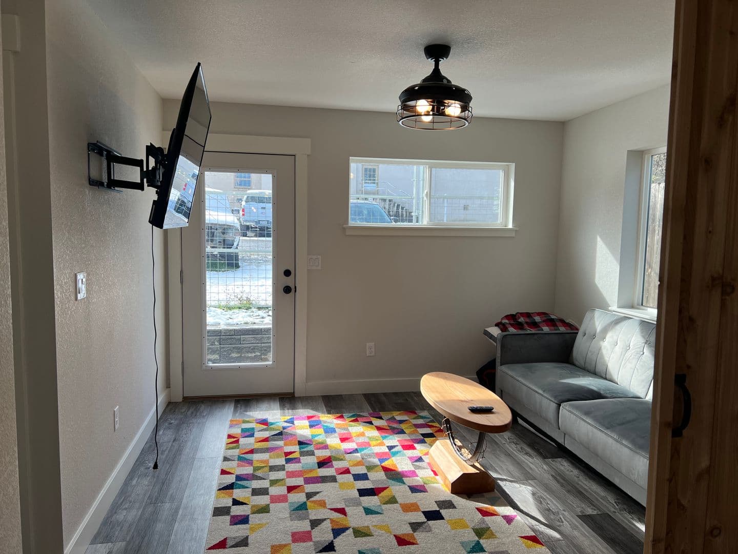 Ashland Apartment: 878 Siskiyou Blvd