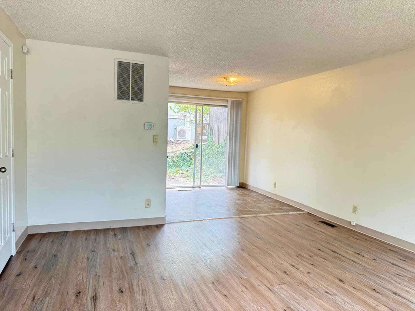 Ashland Apartment: 133 Gresham St - B