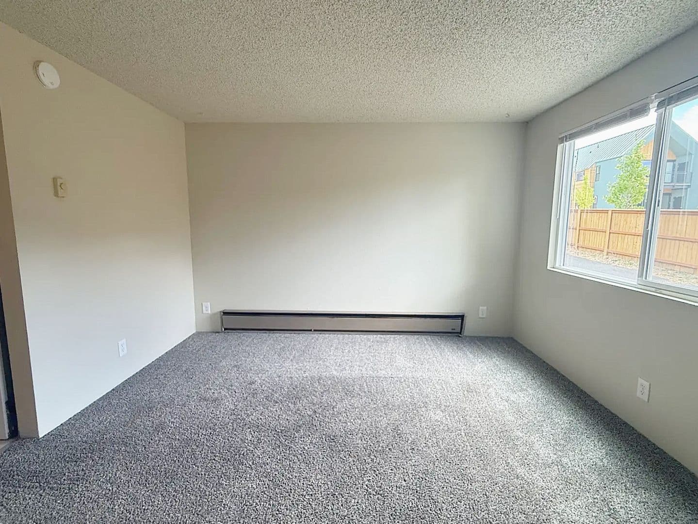Ashland Apartment: 1276 Quincy St