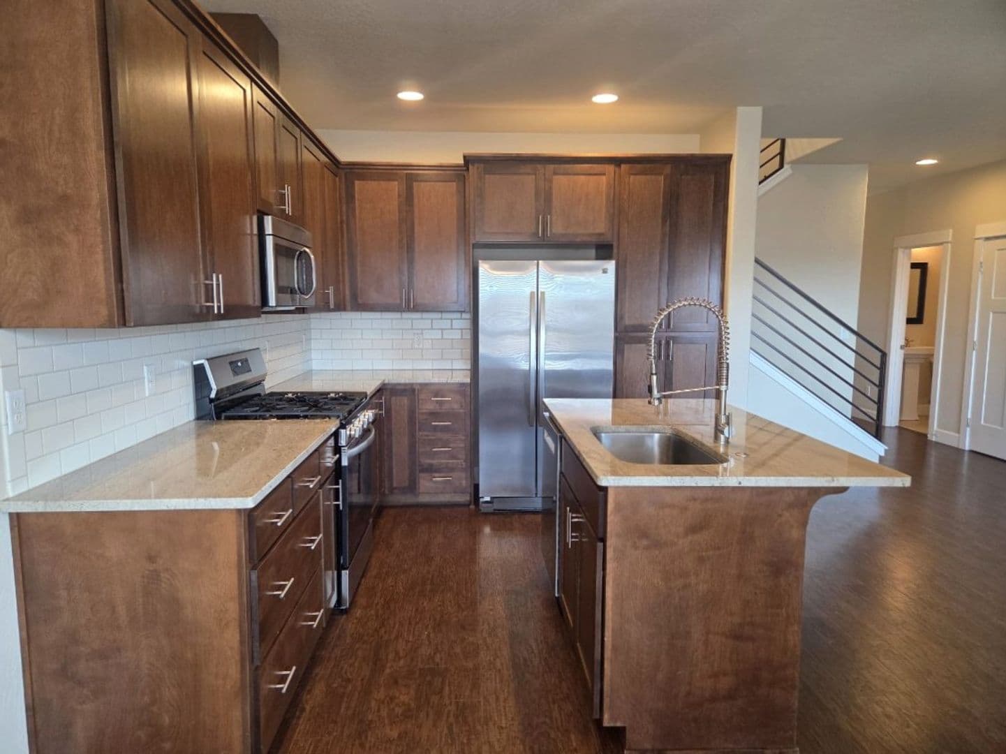 Ashland Townhome: 955 Camelot Dr