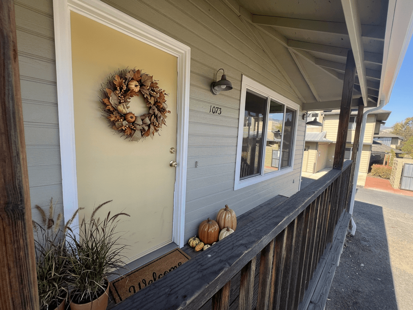 Ashland Apartment: 1069 E Main St