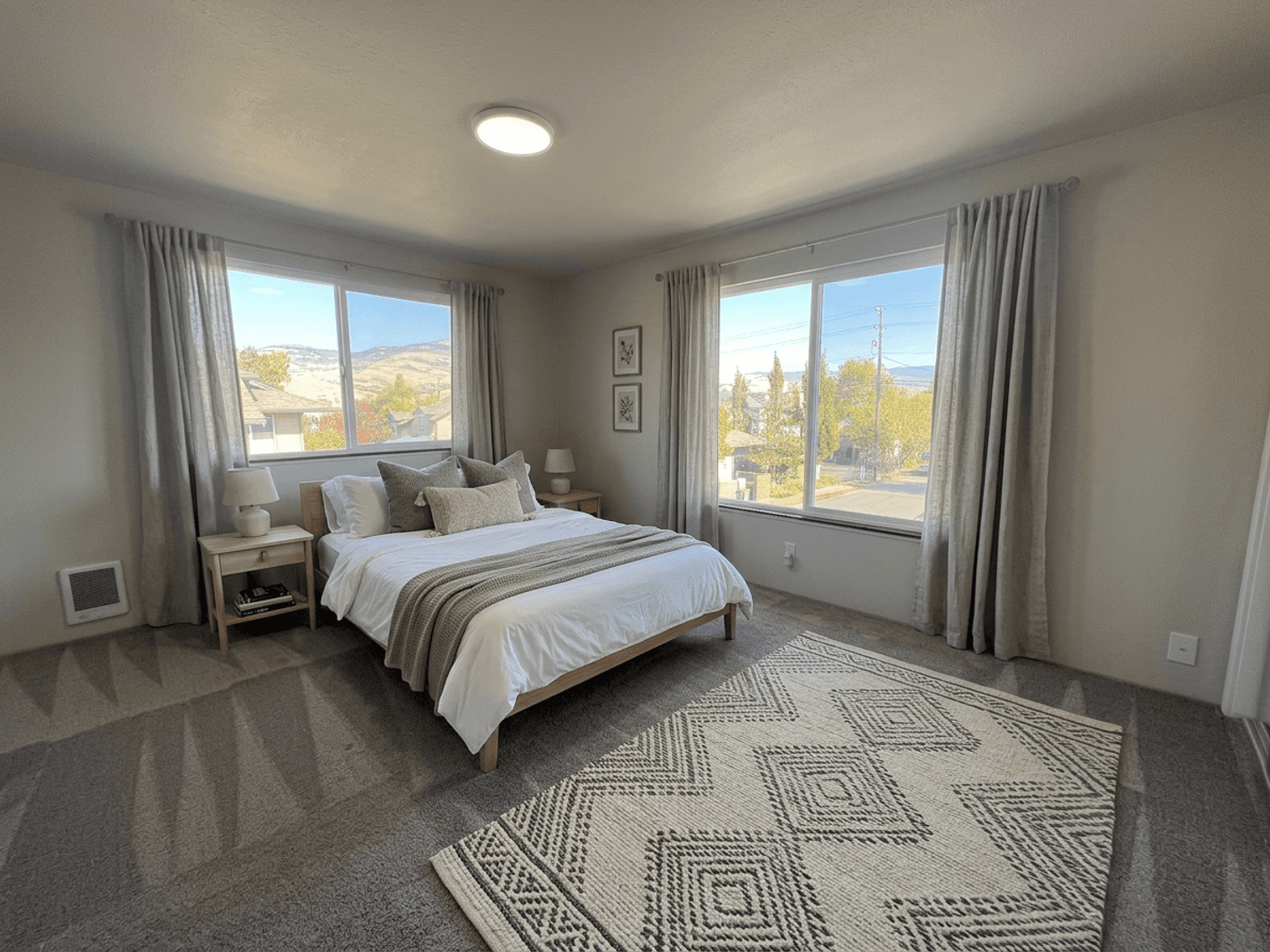 Ashland Apartment: 1069 E Main St
