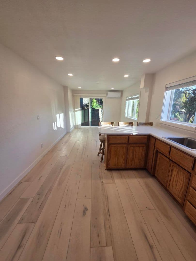 Ashland Apartment: 159 Church St
