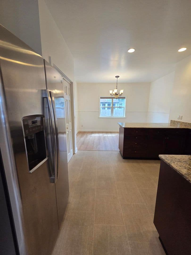 Ashland Townhome: 907 Bellview Ave